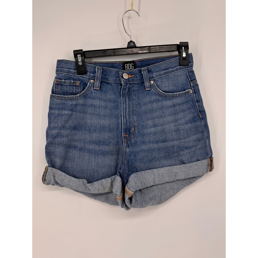 BDG High-Rise Mom Rolled Hem Medoum Wash Denim Shorts - Blue